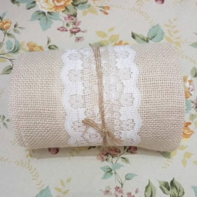 Juta prírodná biela s bielou čipkou v strede 15cm 4,5m