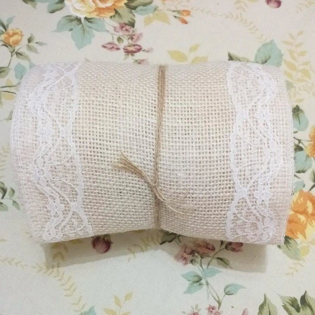 Juta prírodná biela s bielou čipkou po okrajoch 15cm 4,5m