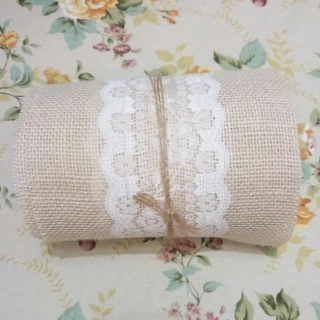 Juta prírodná biela s bielou čipkou v strede 15cm 4,5m